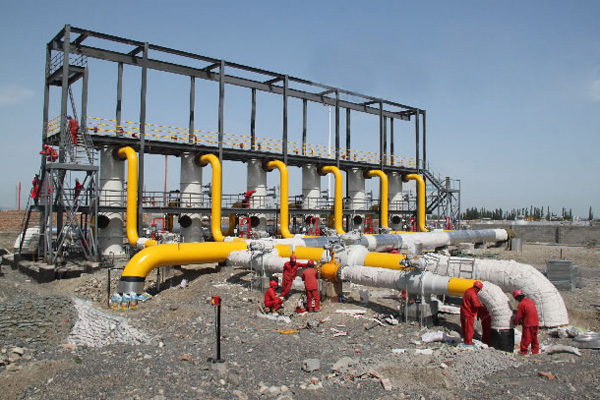 West-to-East natural gas station