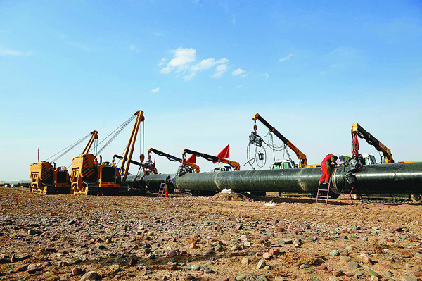 West-to-East pipeline installation